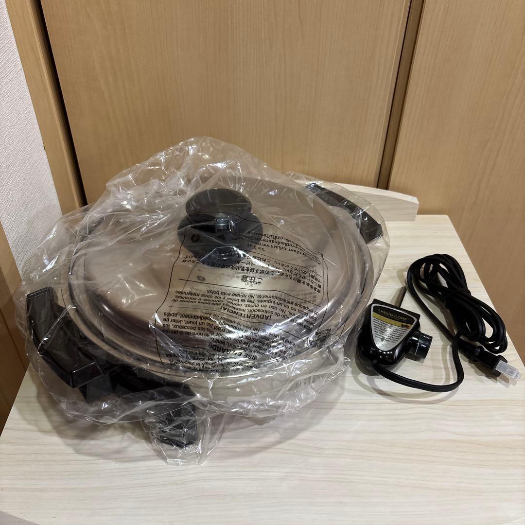 新品ロイヤルクィーン 電気フライパン（希少品）専用箱あり