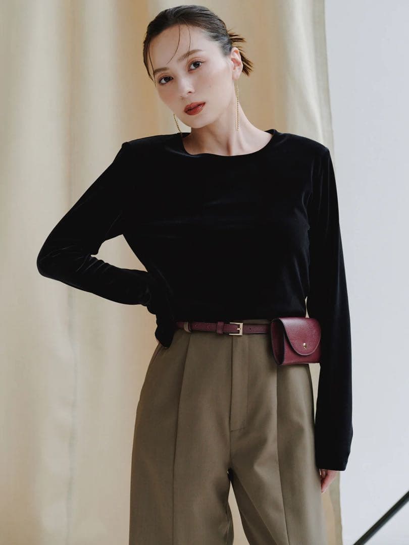 【minami】アニュアンスベロアクロップドカットトップス - BLACK