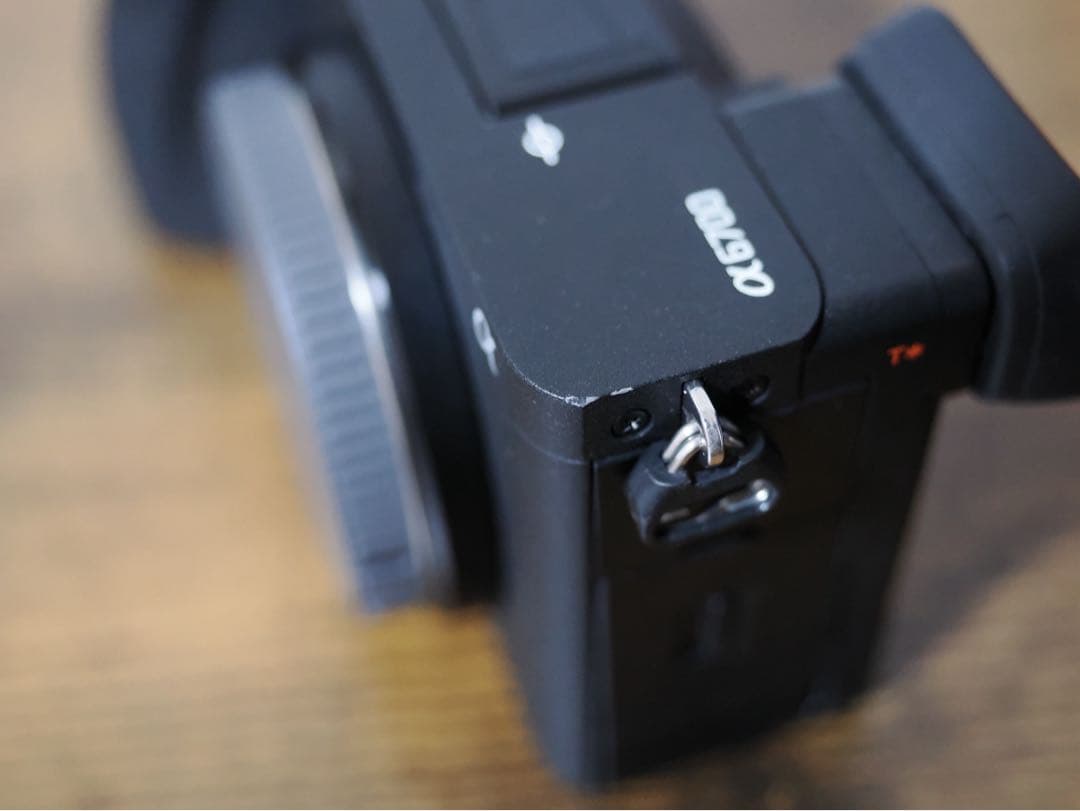 ソニー ミラーレス一眼カメラ α6700 ボディ ILCE-6700 残保証あり