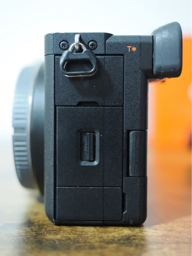 ソニー ミラーレス一眼カメラ α6700 ボディ ILCE-6700 残保証あり