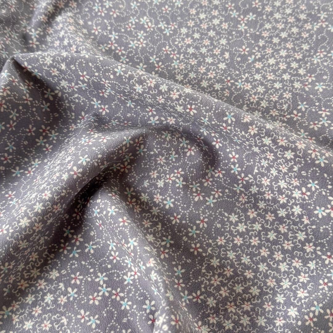 桃*郎様 美品！ 東レシルック 洗える着物 化繊 薄紫 小花 唐草柄 身丈163