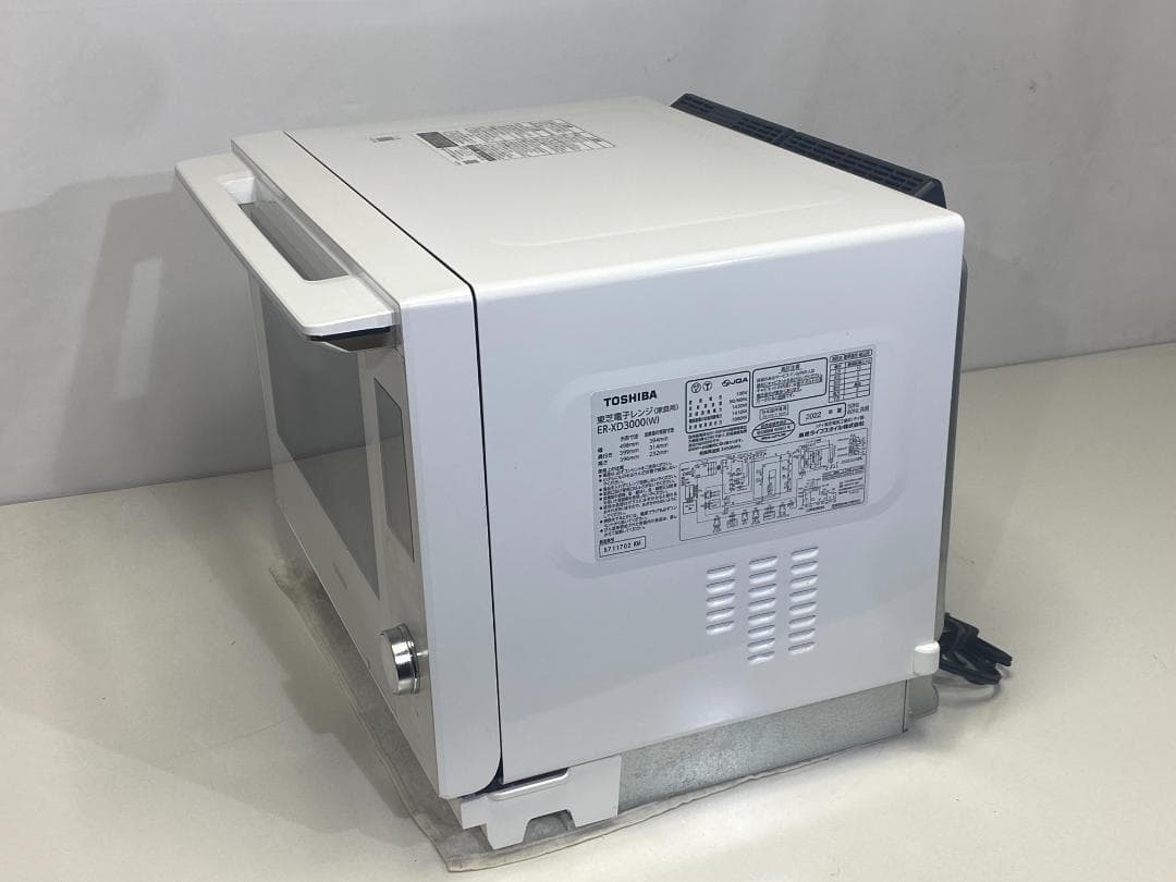 東芝 オーブンレンジ 石窯ドーム ER-XD3000（W） 2022年製