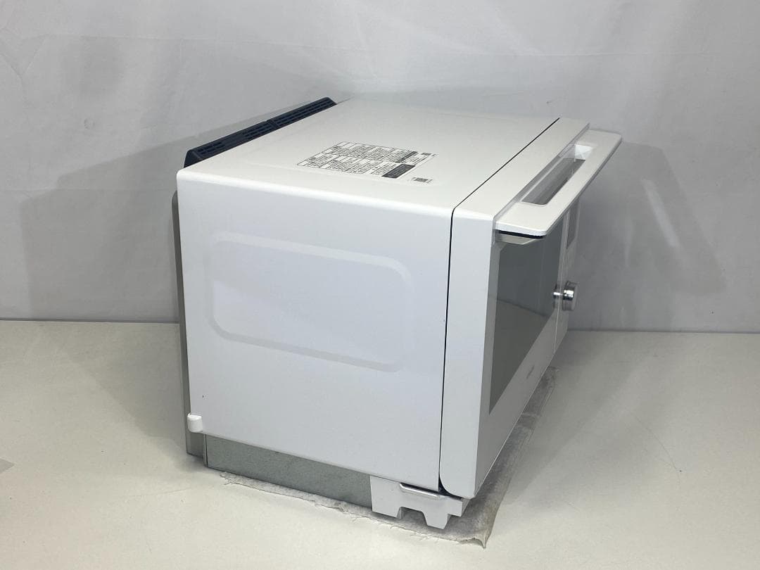 東芝 オーブンレンジ 石窯ドーム ER-XD3000（W） 2022年製