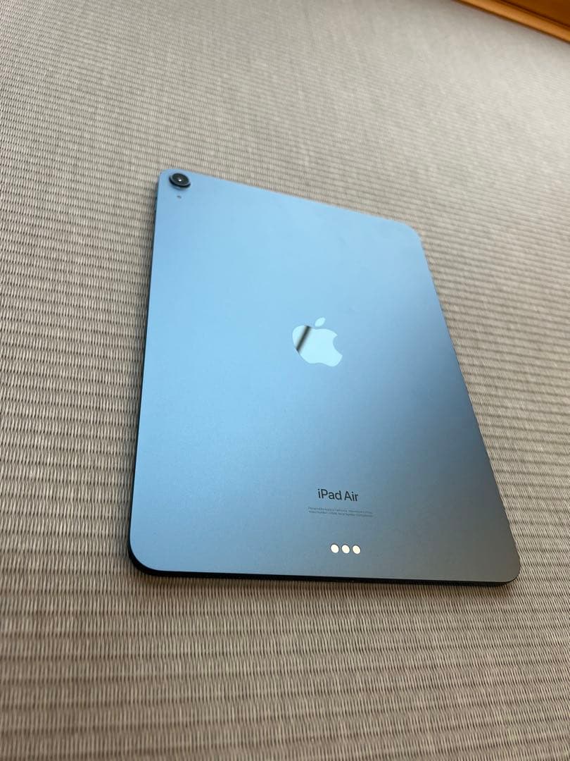 iPad Air第5世代　Wi-Fiモデル　64GB ブルー