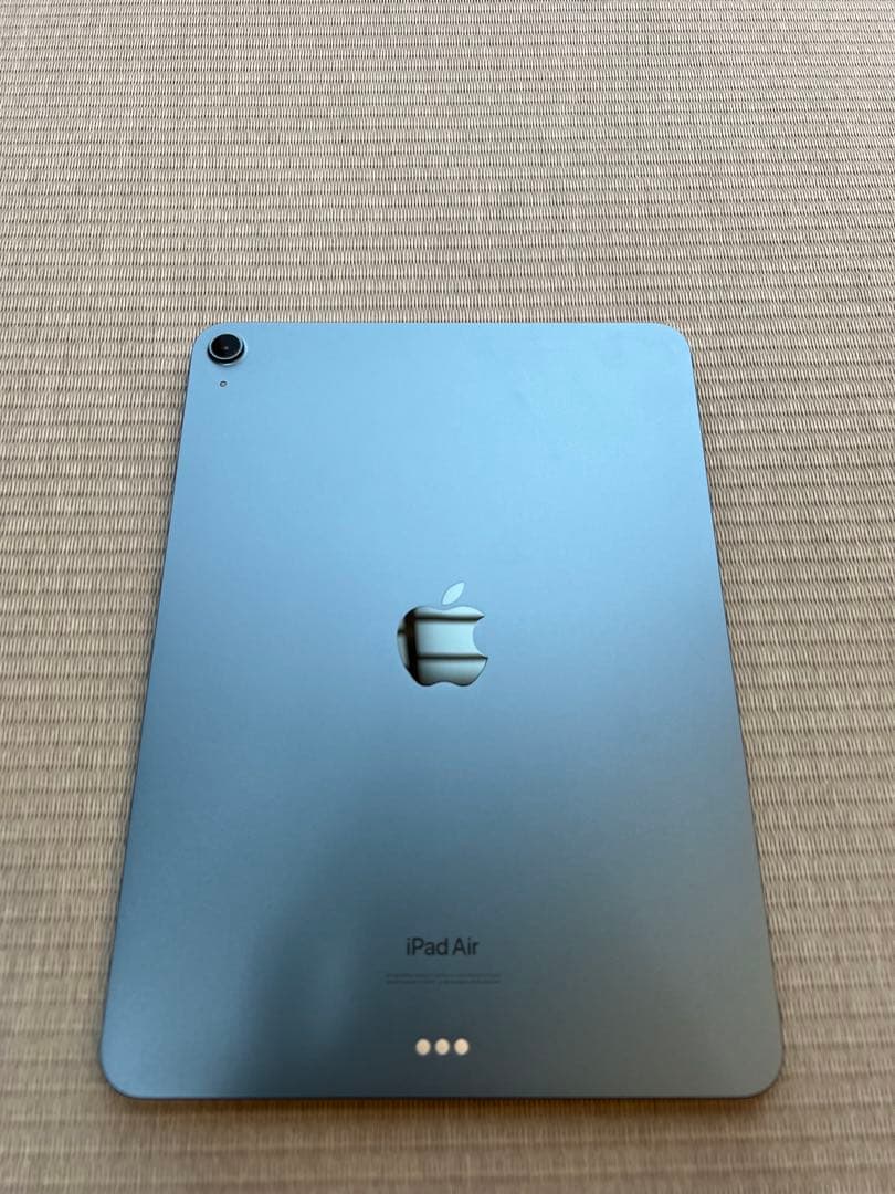 iPad Air第5世代　Wi-Fiモデル　64GB ブルー