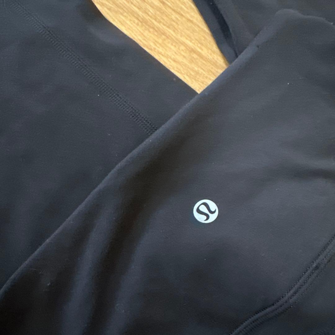 ハイウエスト黒レギンス