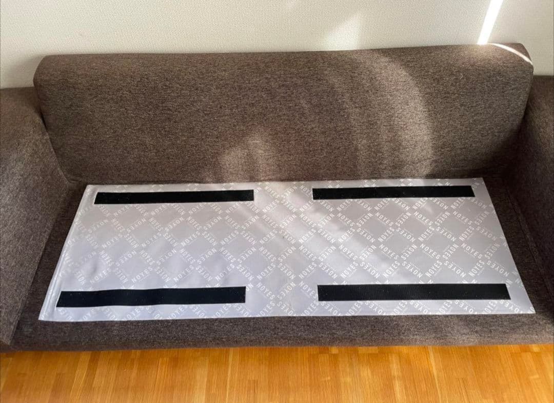 ダ*ト様 NOYES Decibel Light　3人掛け　両ひじソファ