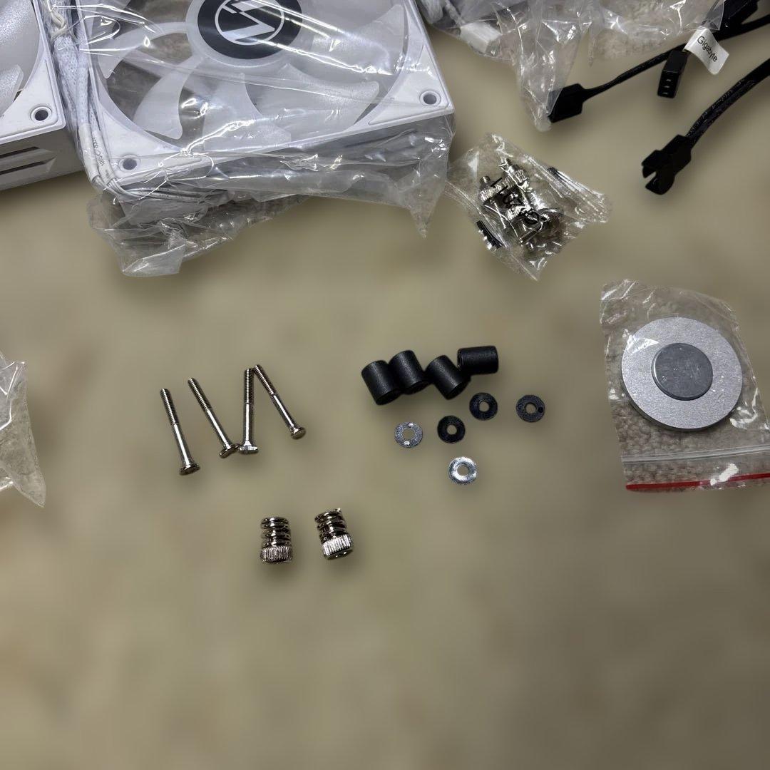 Lian Li GALAHAD AIO 360 RGB 水冷クーラー