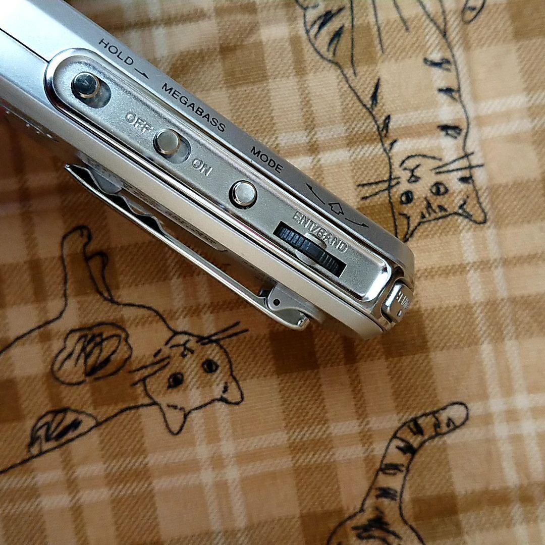 SONY　SRF-M98　携帯型ラジオ　ソニー