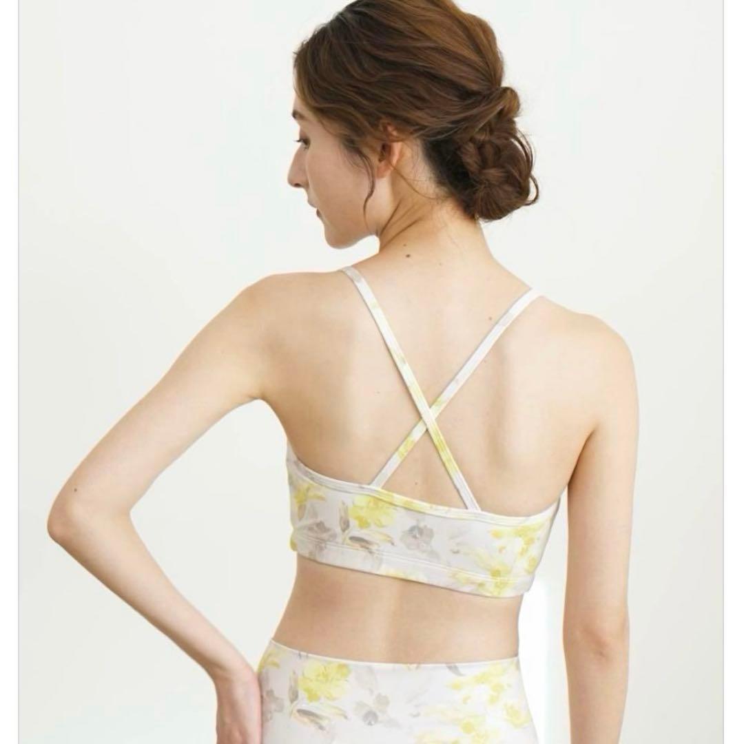 美品★ラバ★LAVA★ヨガウェア上下セット★M★フラワープリント★イエロー