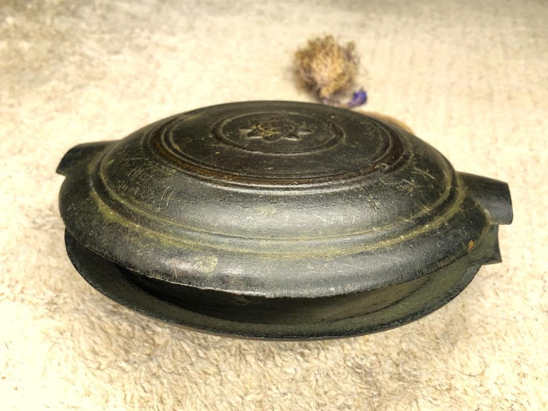 【 文政4年の鰐口 】　大麻・女人講中・大師刻　江戸後期