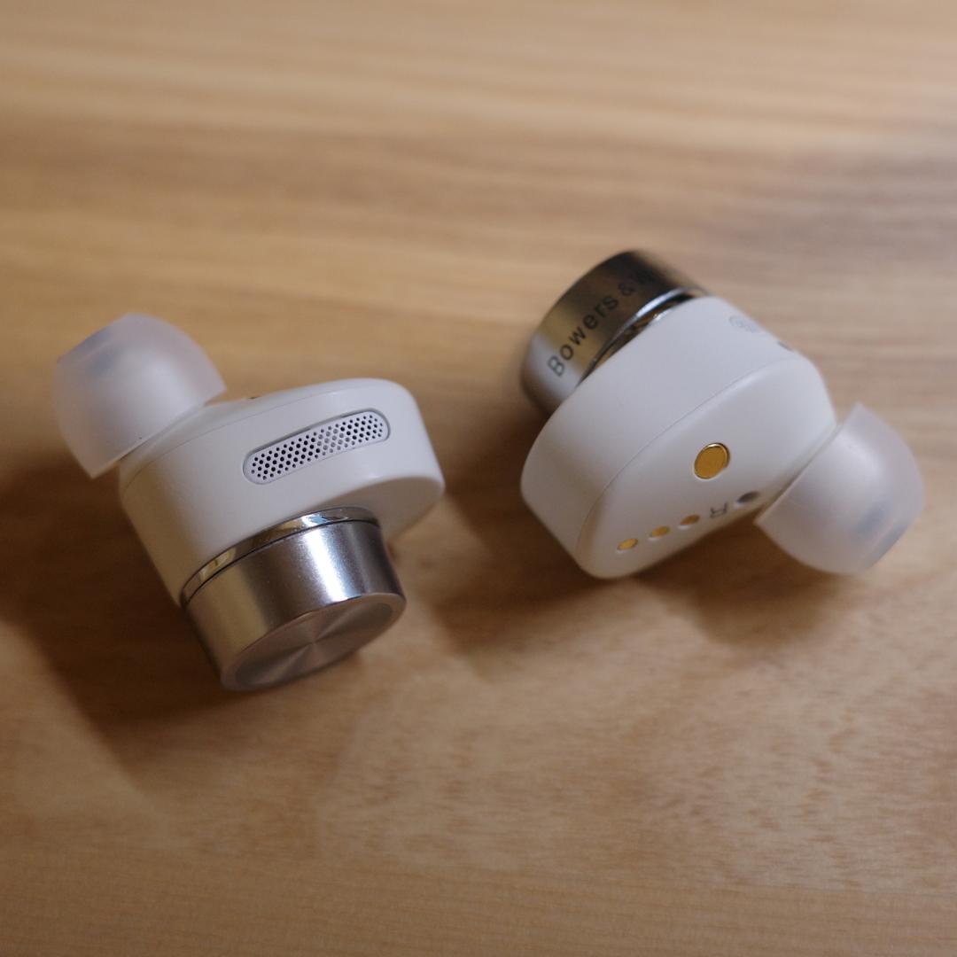 Bowers & Wilkins Pi7 S2 ワイヤレスイヤホン＋レザーケース