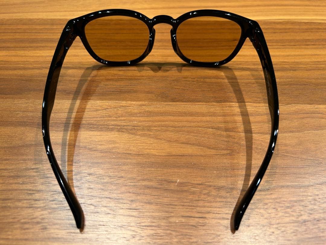 【鯖江製】トヨタ アップサイクル サングラス 偏光調光レンズ（新品未使用）