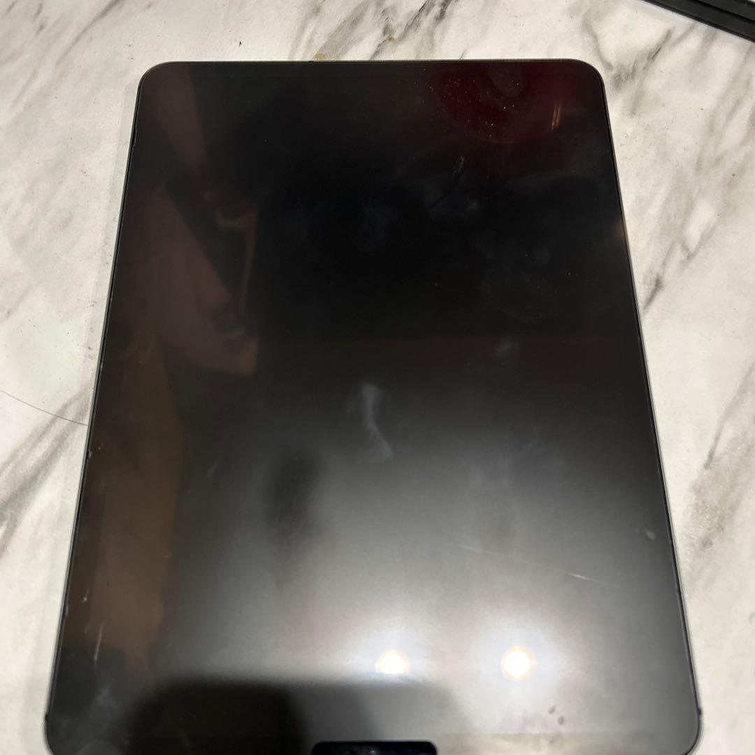 y　 iPad Pro 11インチ2世代 128GB