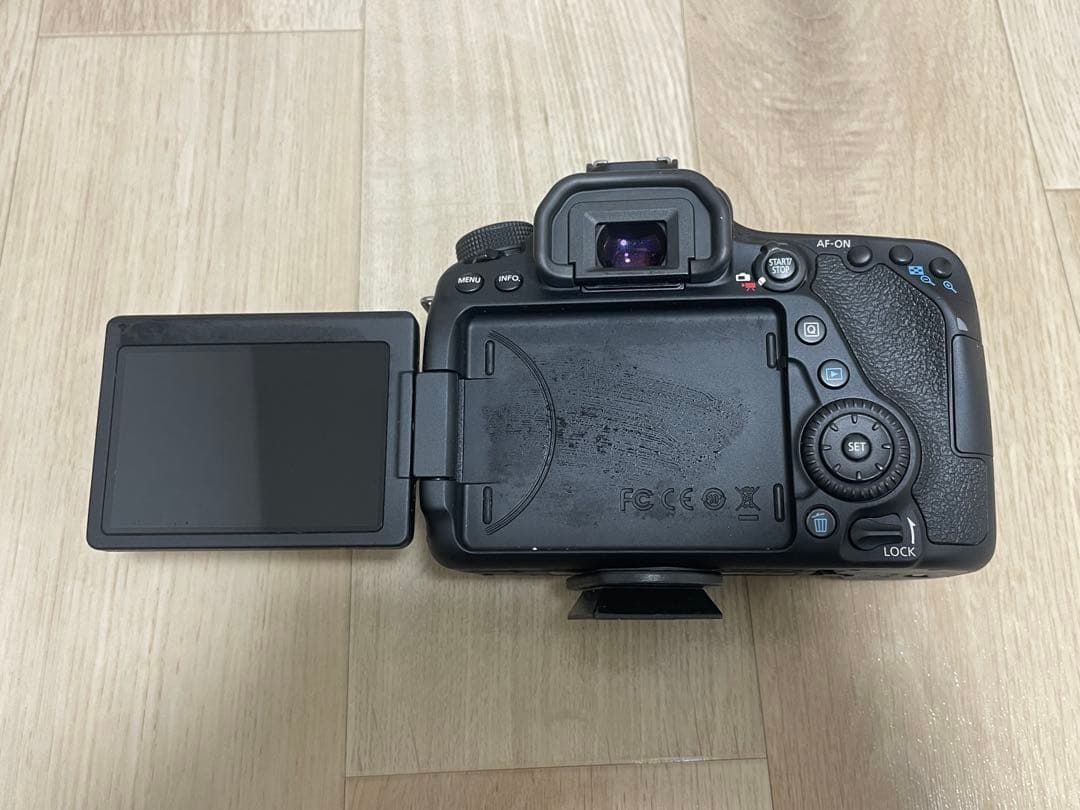 Canon EOS 80D デジタル一眼レフカメラ