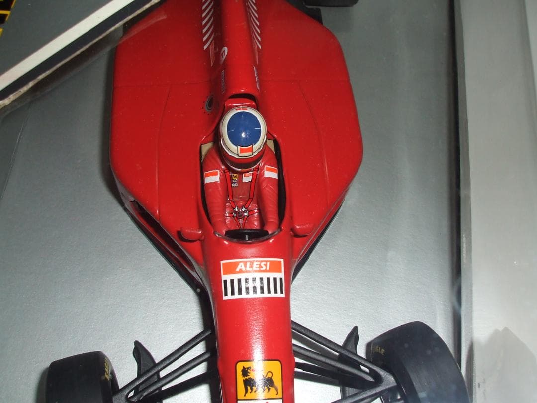 ミニチャンプス　１／１８　フェラーリ　４１２　T1　ジャン・アレジ　＃２７