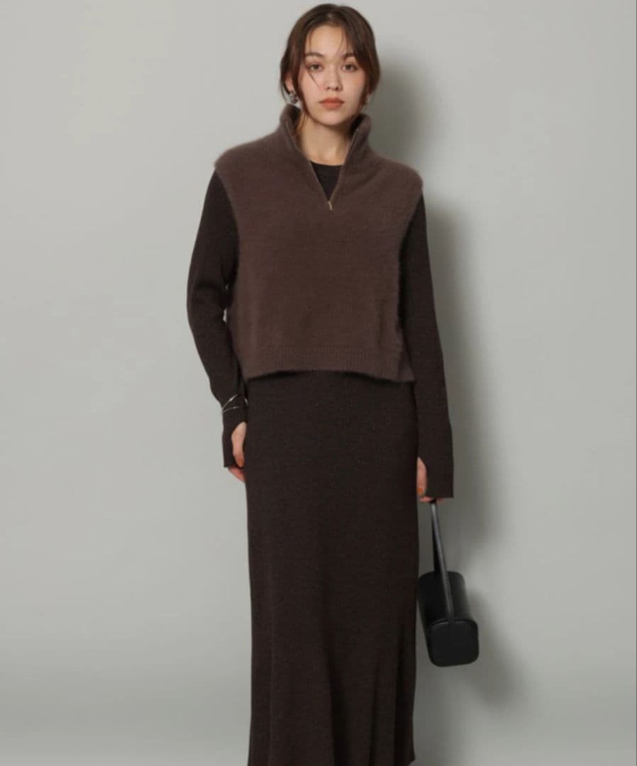 Yuki アルページュストーリー ハーフジップFURベスト ブラウン