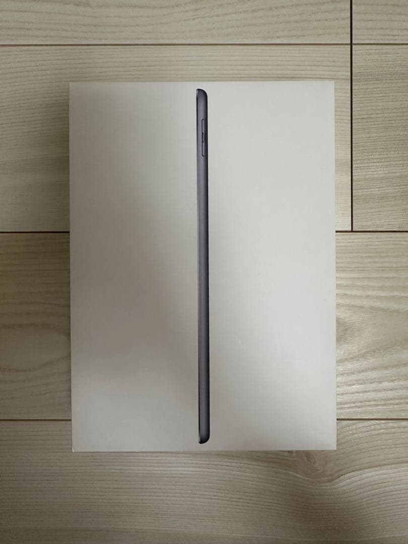 Apple iPad シルバー 本体 充電器付き