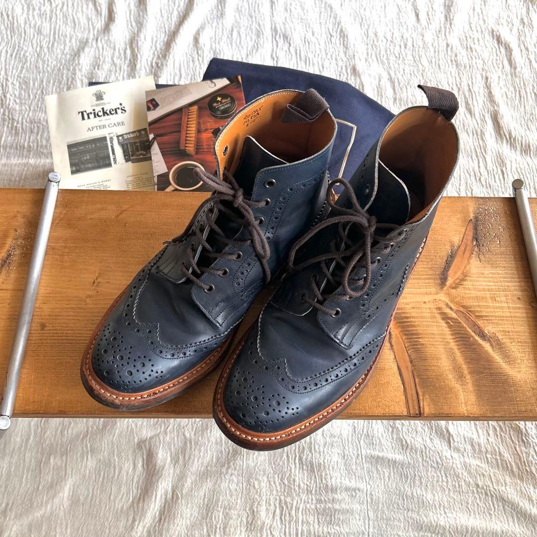 Tricker's ネイビー ブローグブーツ