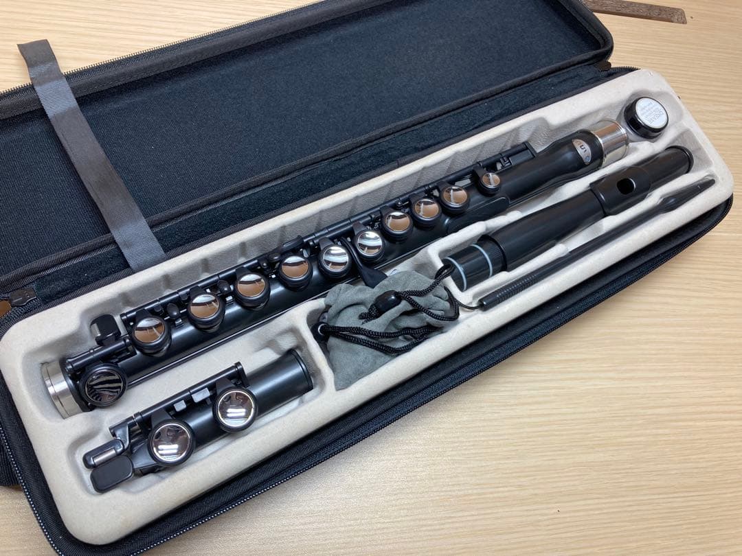 フルート ヌーボ NUVO プラスチック製