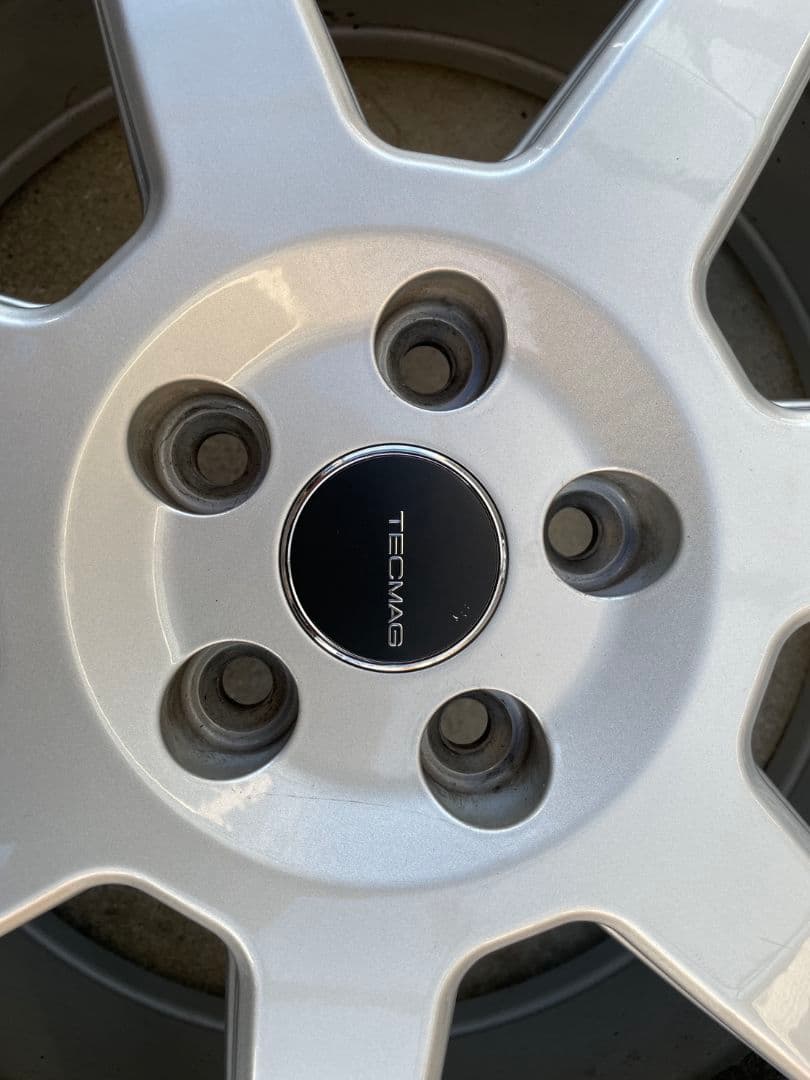 ボルボV60CC用スタッドレスタイヤとホイールのセット　1本売りです。