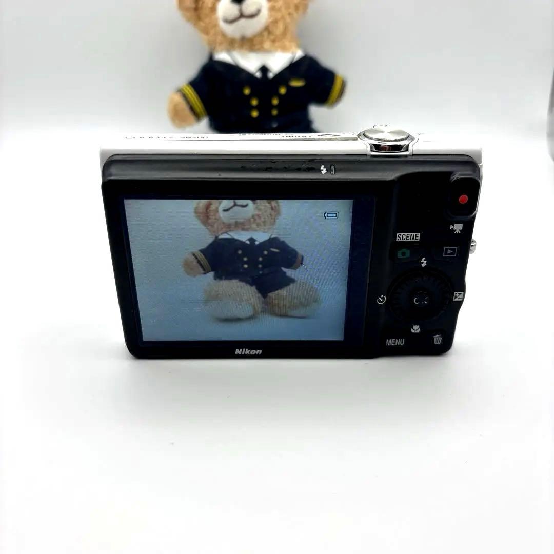 【完動品】Nikon COOLPIX S6200 ホワイト