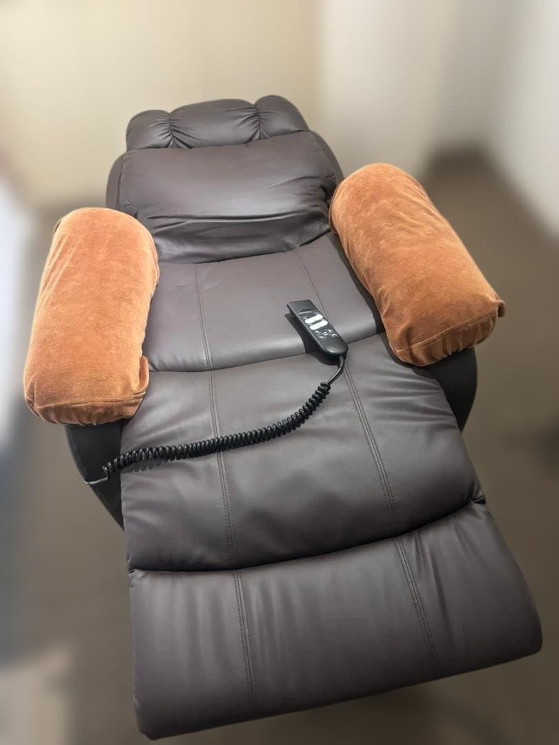 【中古】電動ラウンジチェア SHIFFON Jr リモコン・アームカバー付き