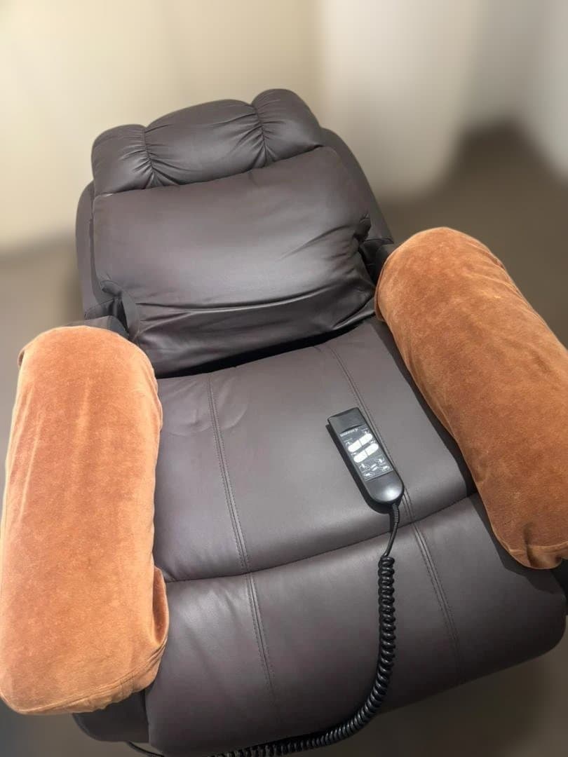 【中古】電動ラウンジチェア SHIFFON Jr リモコン・アームカバー付き