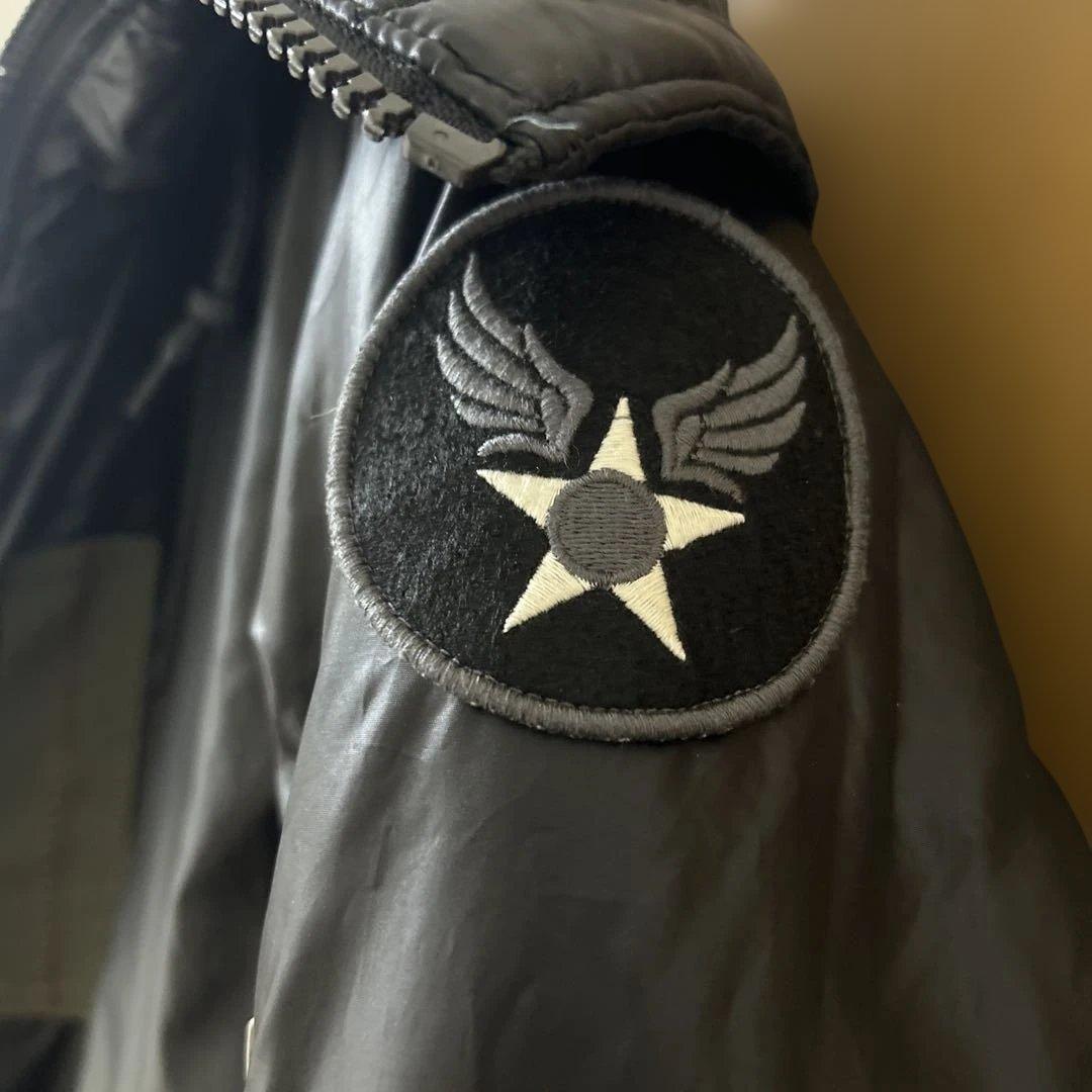 り*ー様 AVIREX 5th AIR FORCE フーデットジャケット