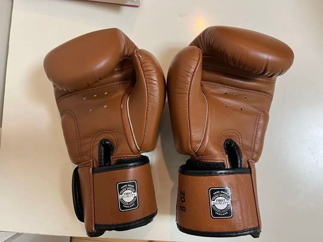 TWINS SPECIAL ボクシンググローブ 8oz ブラウン　2回使用品