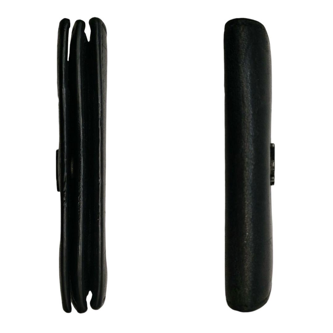 サンローラン　名刺入れ　ビジネスカードホルダー　クロコ型押しレザー　カサンドラ