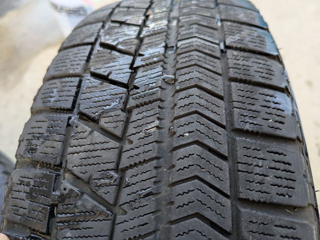 175/65R15　ブリヂストンBLIZZAK VRXスタッドレスタイヤ 4本