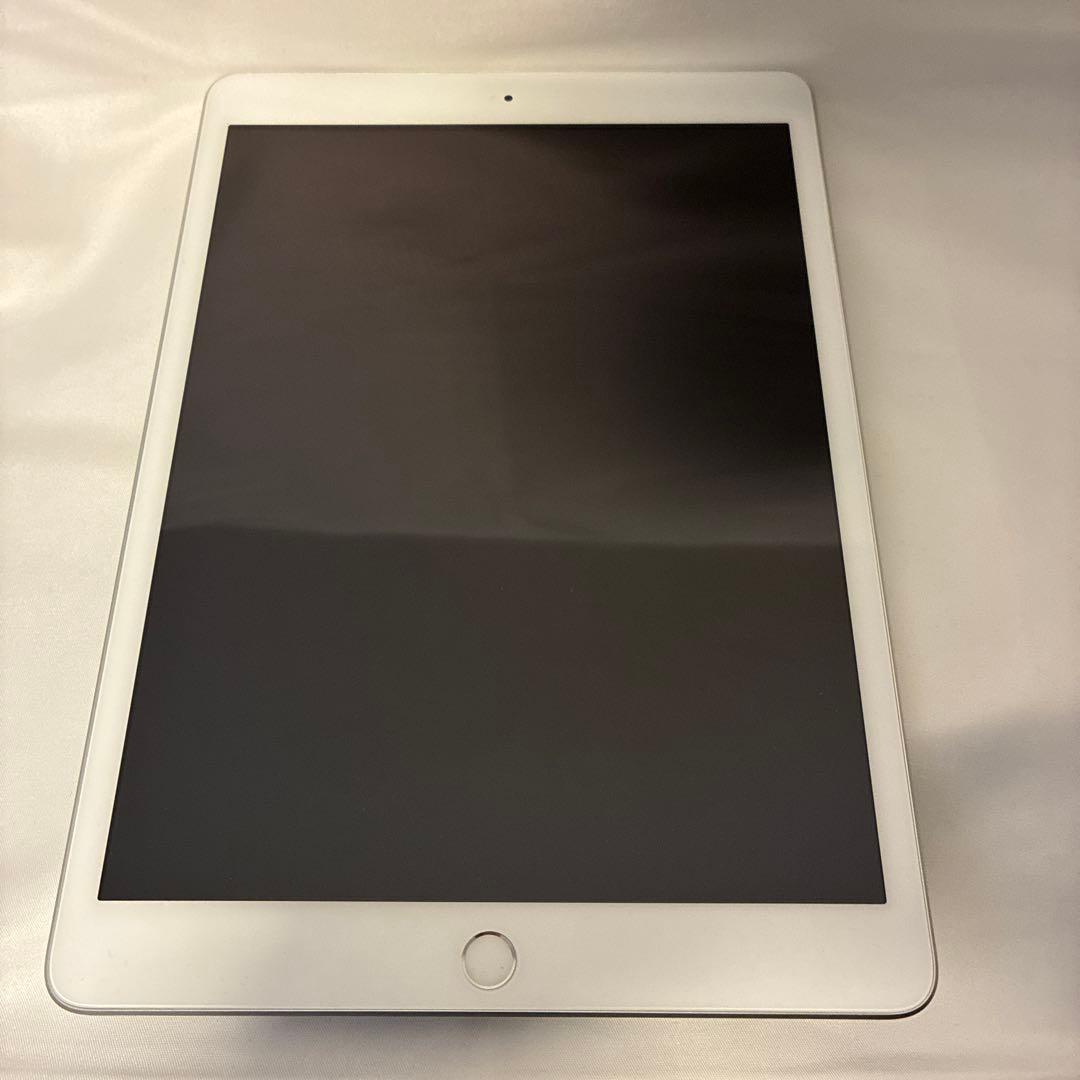 【Wi-Fiモデル】 iPad8 32GB シルバー 第8世代 A2270