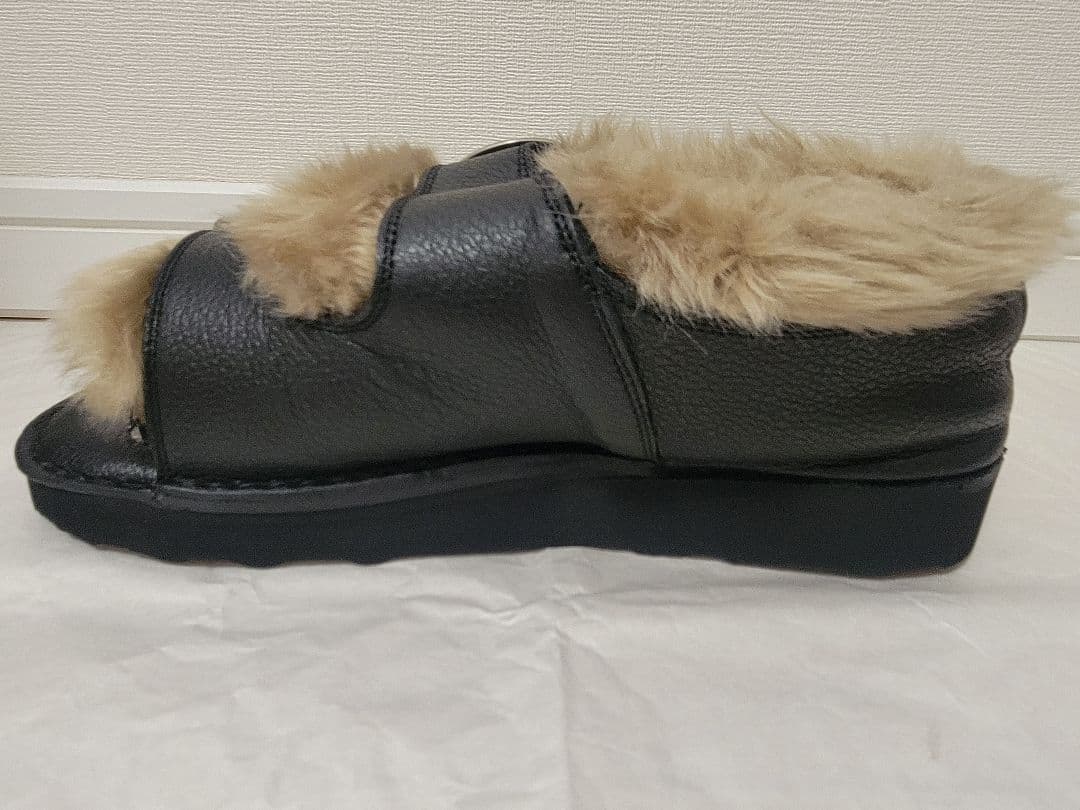 CAMINANDO　カミナンド　ダブルバックル　ファーサンダル