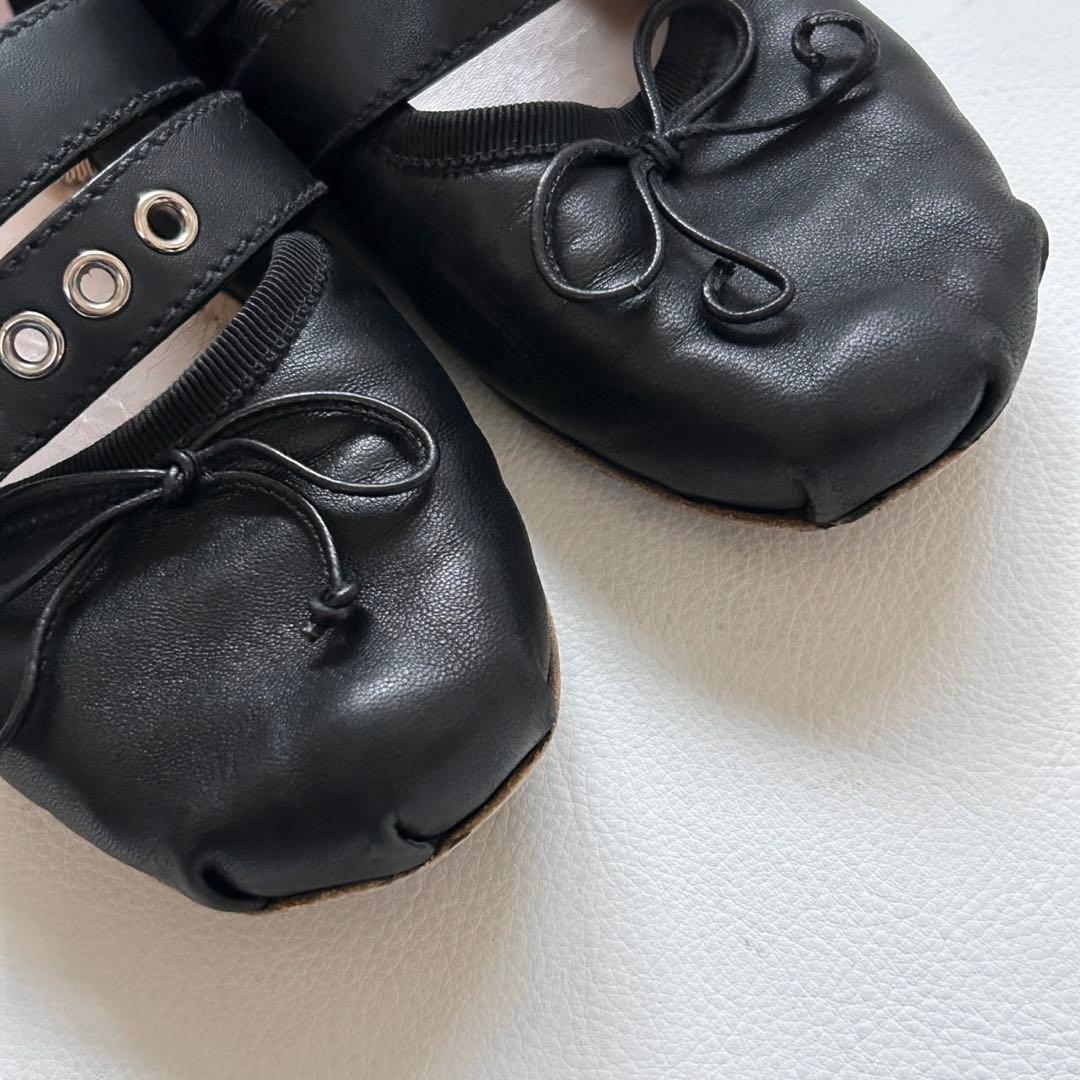 miumiu レザー バレリーナ ベルト バレエシューズ ブラック