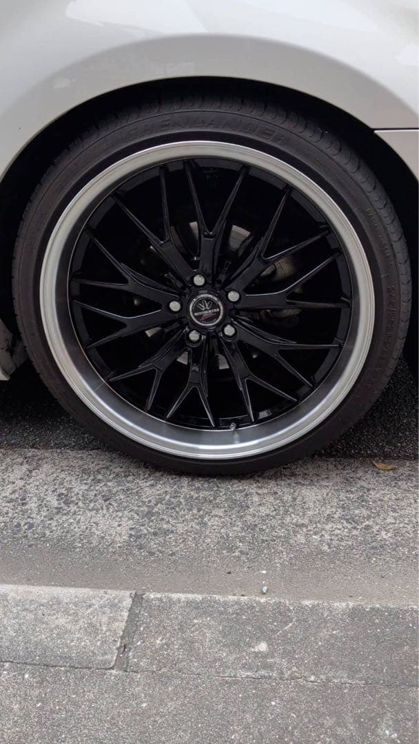 21インチ　ロクサーニ マルチフォルケッタⅡ