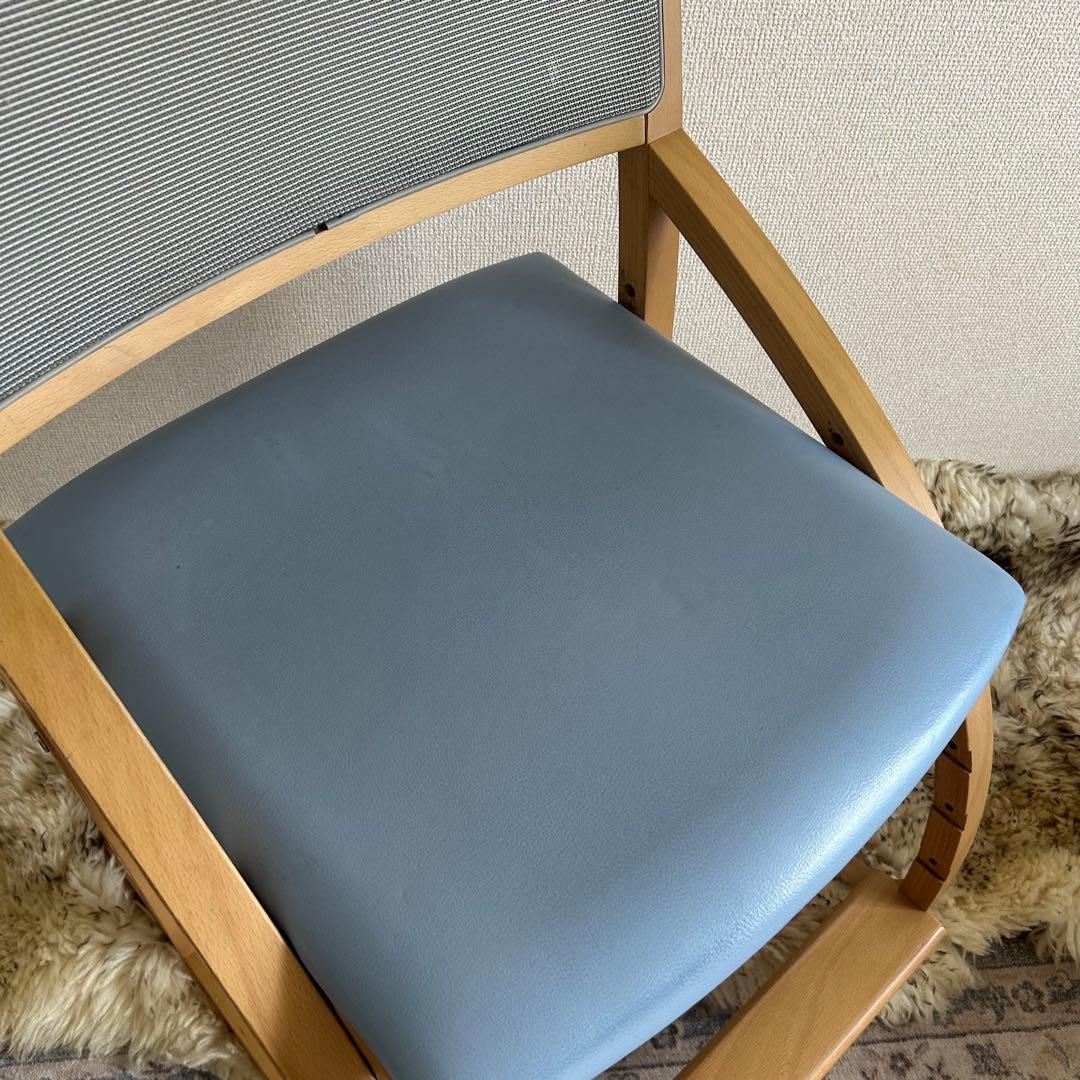 【送料込み/清掃済み】カリモク家具 キッズチェア 天然木 フローラルブルー