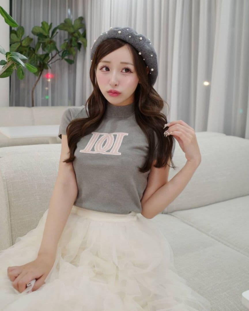 ダーリッチ DDロゴベーシックニットトップス グレー