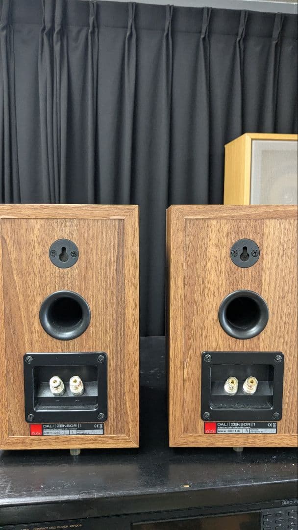 ■DALI ZENSOR 1 使用短いです　状態良し　ダリ