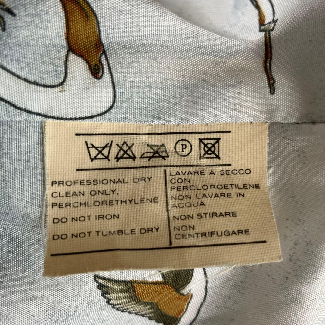 サルバト一レフェラガモ　上着