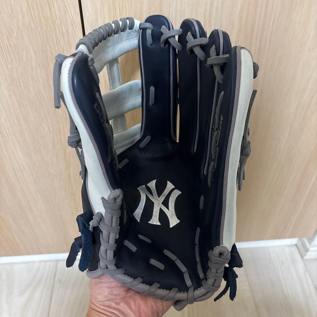 春民 軟式グローブ ニューヨーク・ヤンキース