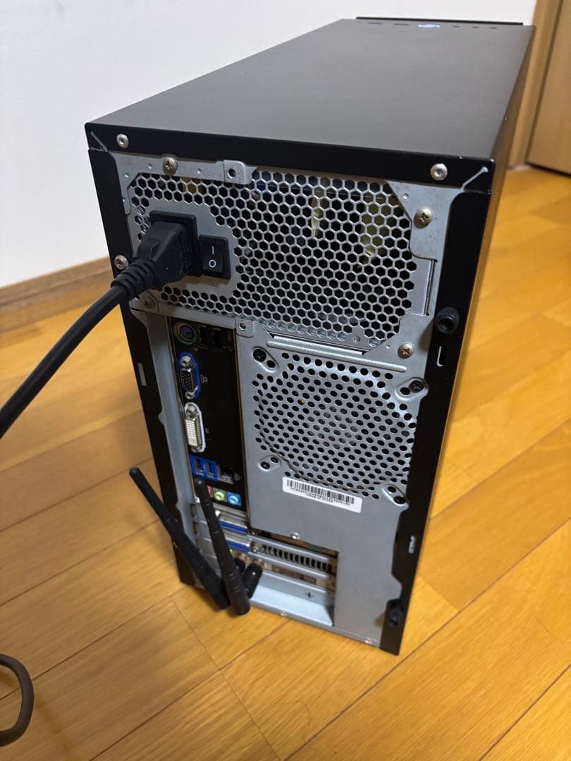 光らない！渋めケース自作ライトゲーミングPC中古！i7 BD Wifi SSD