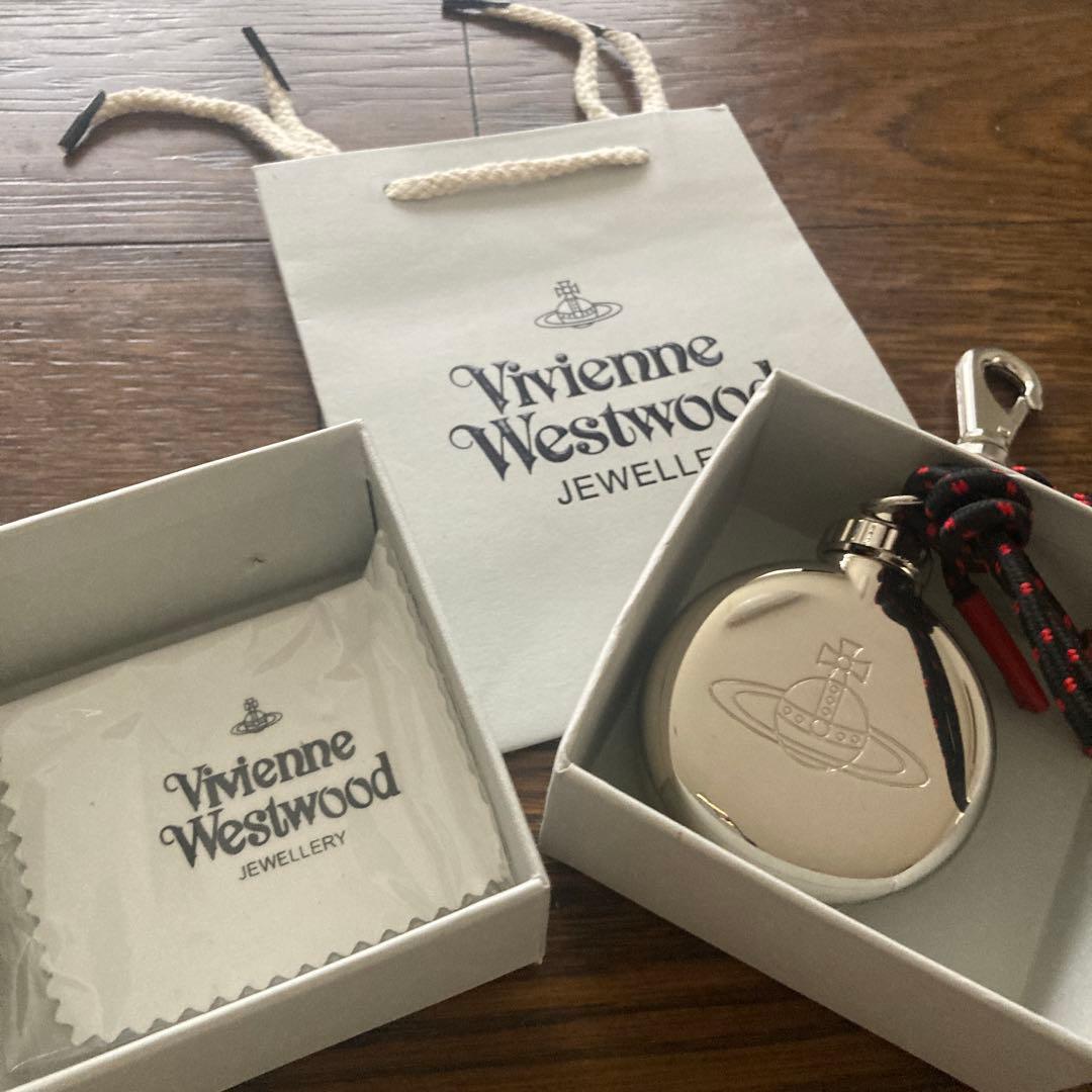 Vivienne Westwood携帯灰皿 新品未使用