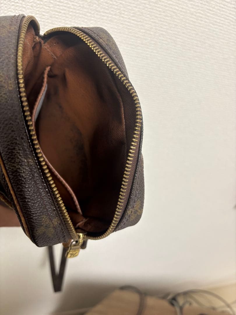 Louis Vuitton ショルダーバッグ