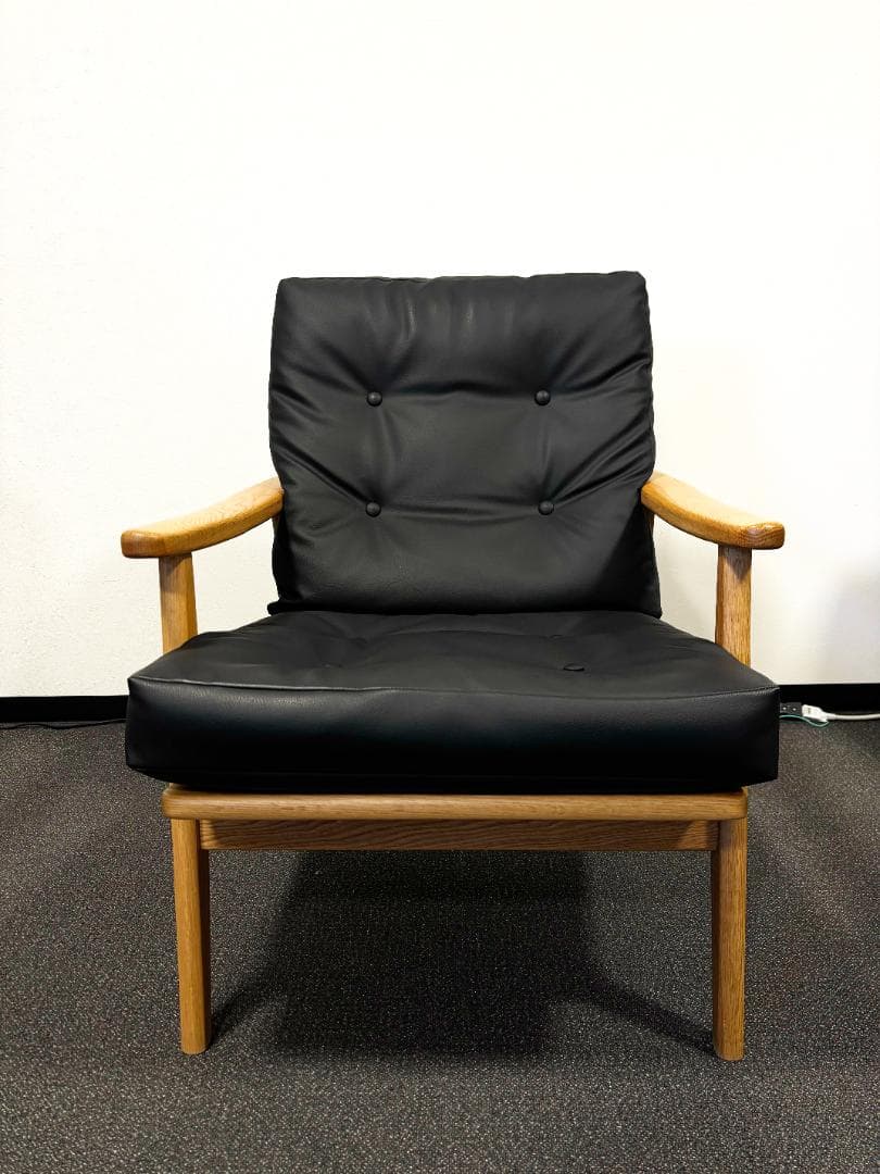 マルニ60　フレームチェア ハイバック1シーター（2つ目）