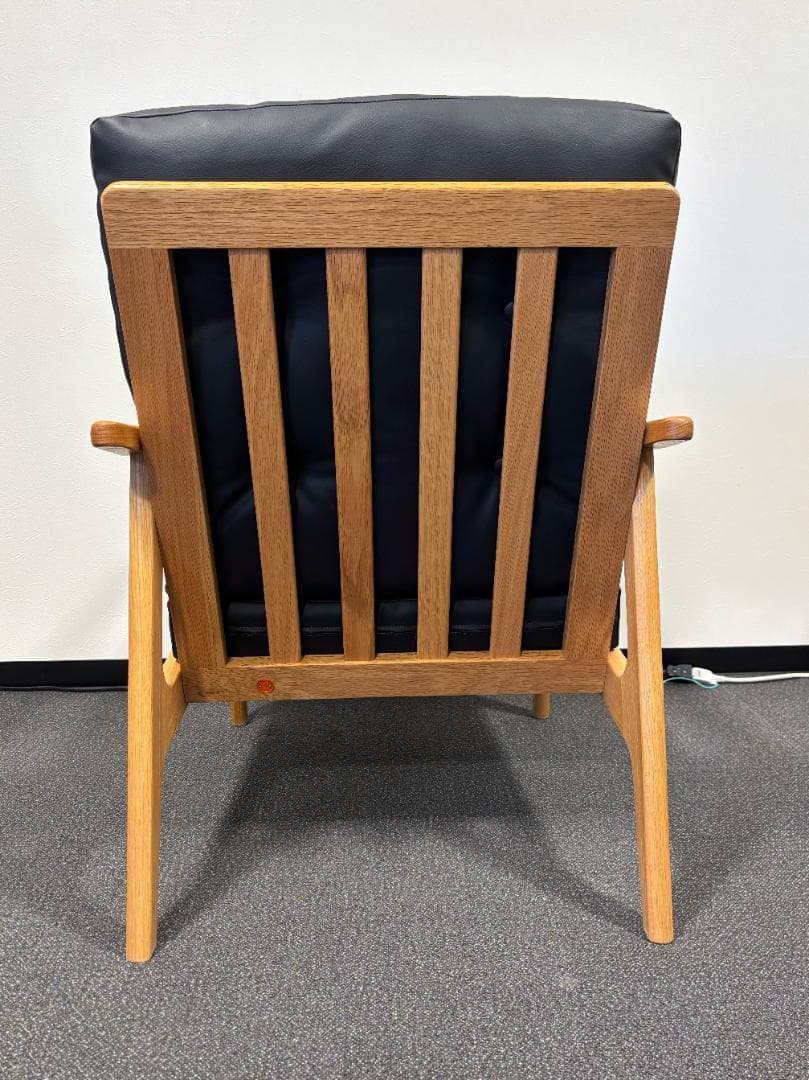 マルニ60　フレームチェア ハイバック1シーター（2つ目）