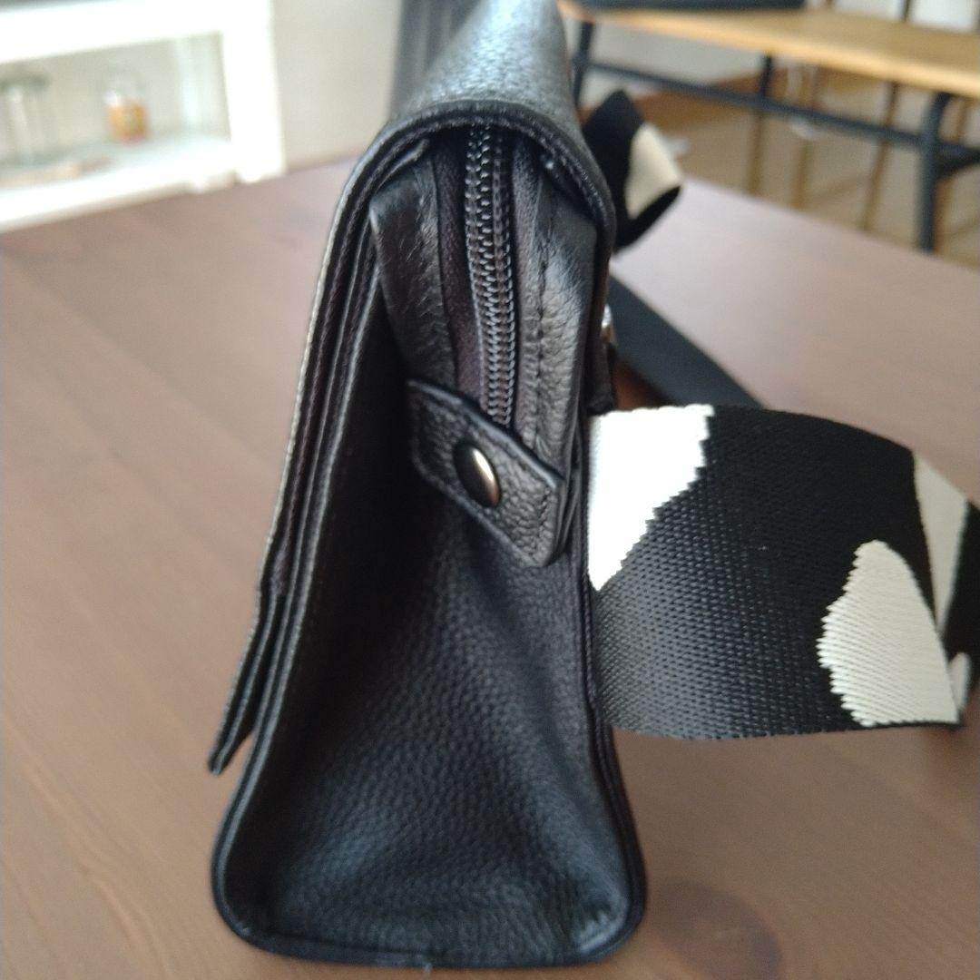 earPAPILLONNER 柄ワイドテープショルダーバック