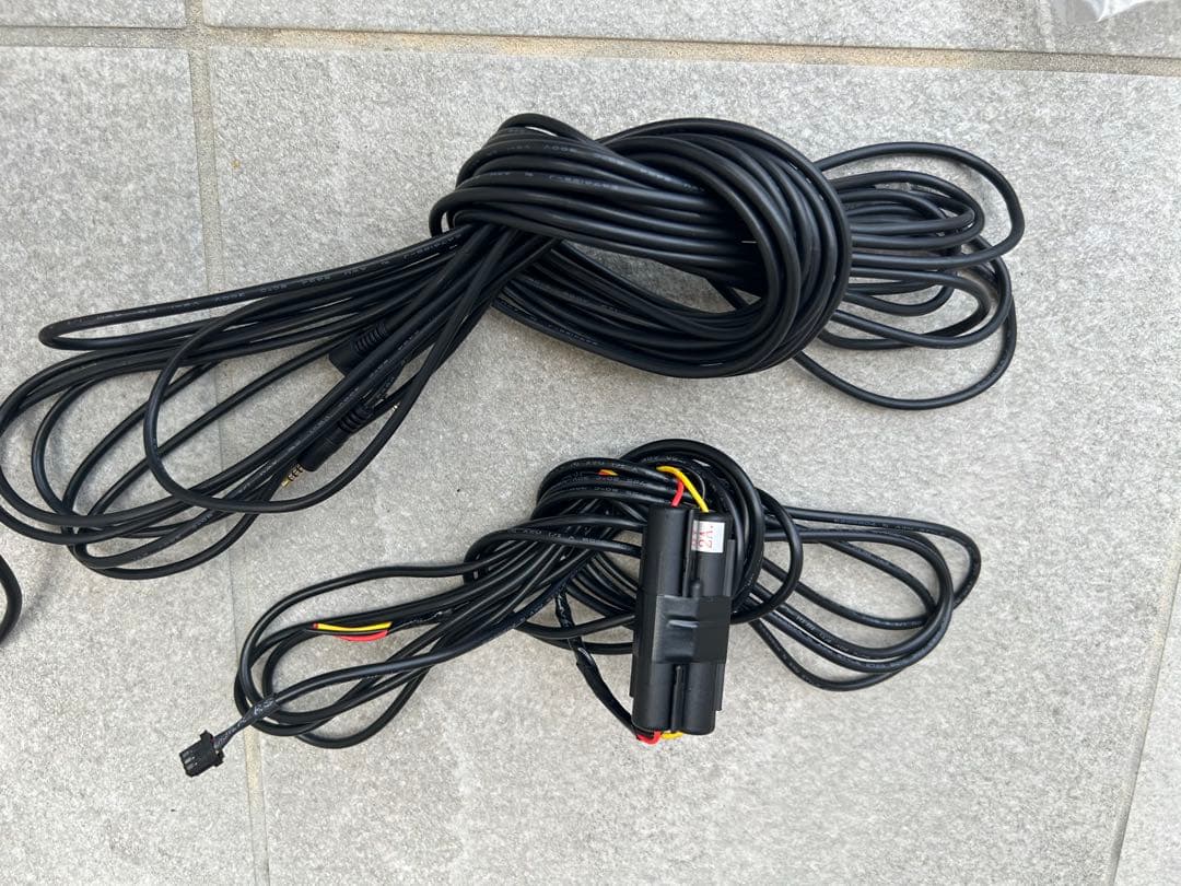 コムテック ZDR048 前後ドライブレコーダー