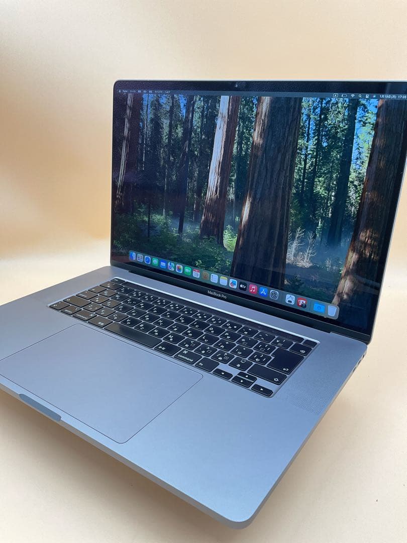 【美品】Macbook Pro 2019 16インチ i7 16GB / 1TB