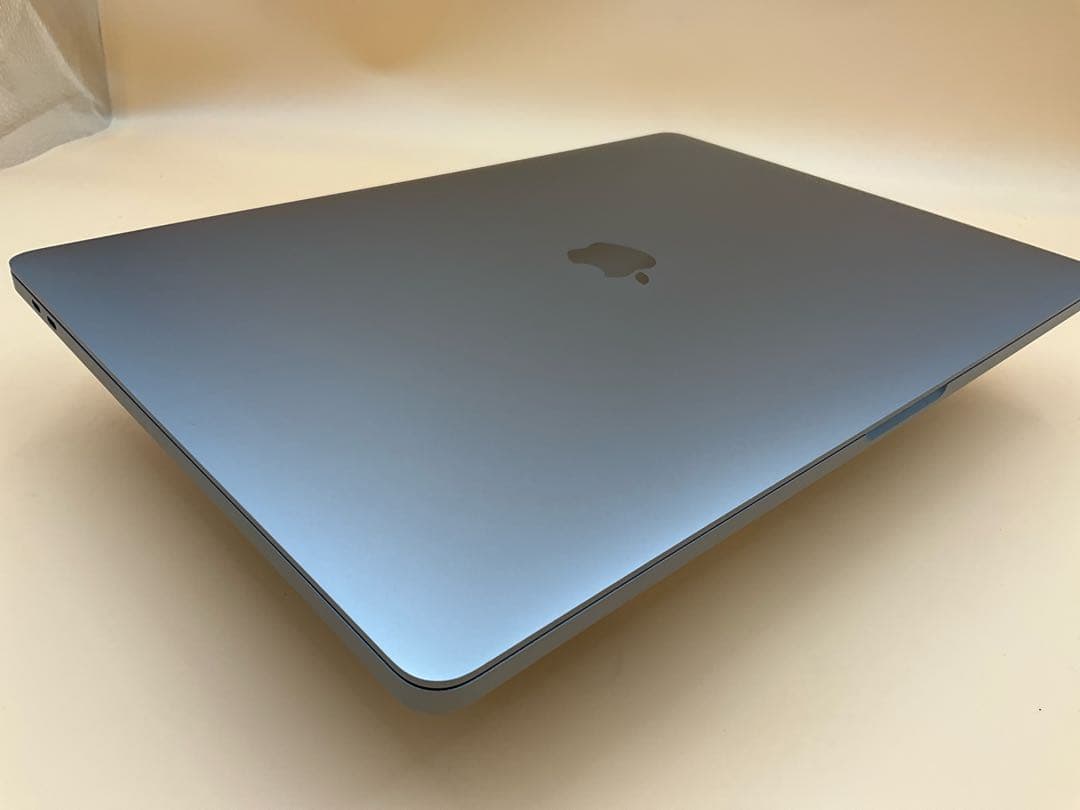 【美品】Macbook Pro 2019 16インチ i7 16GB / 1TB